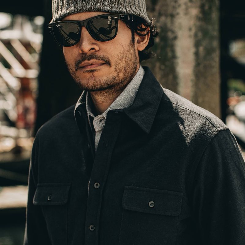 Vwsao Yosemite Shirt in Black