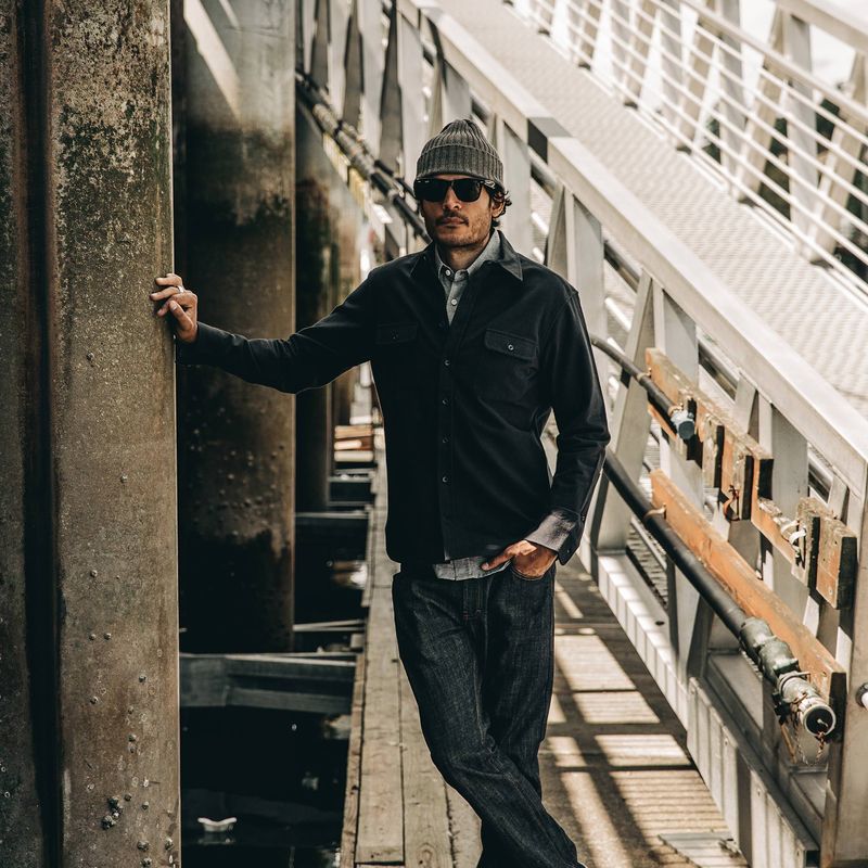 Vwsao Yosemite Shirt in Black