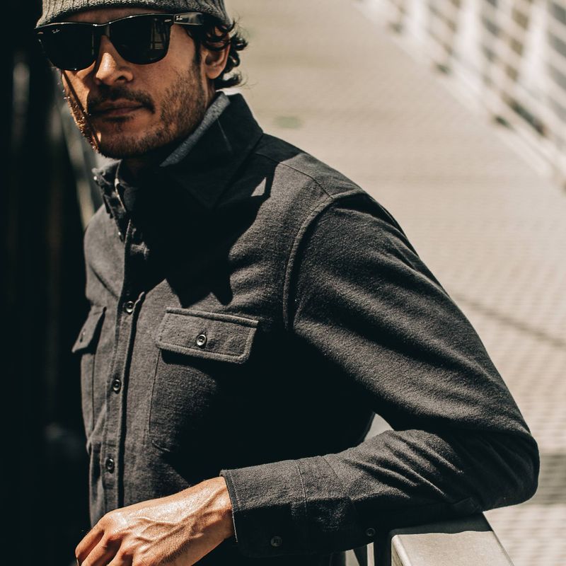 Vwsao Yosemite Shirt in Black