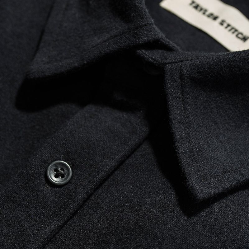 Vwsao Yosemite Shirt in Black