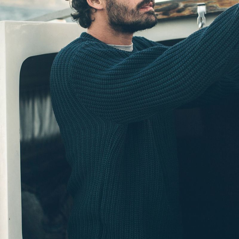 Vwsao Whaler Sweater in Navy