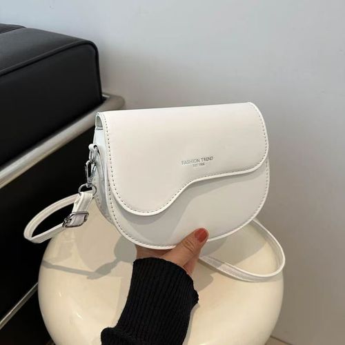 All bags 100AED 4 pieces 🙋‍♀️saved pictures contact customer service