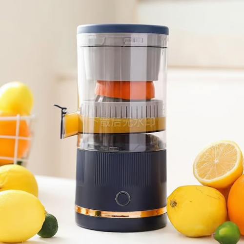 Multifunctional separation portable juicer