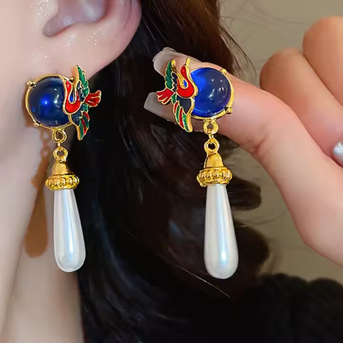 Silver needle drop oil inlaid diamond artificial tiger eye stone earrings retro pleated geometric earrings