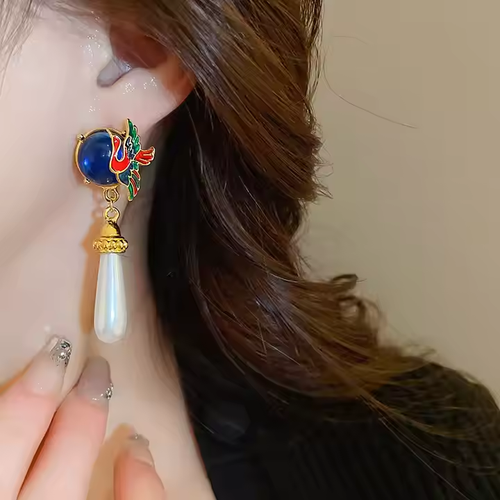 Silver needle drop oil inlaid diamond artificial tiger eye stone earrings retro pleated geometric earrings