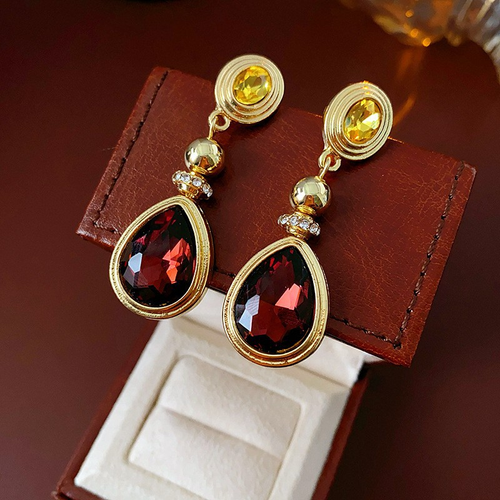 Silver needle drop oil inlaid diamond artificial tiger eye stone earrings retro pleated geometric earrings
